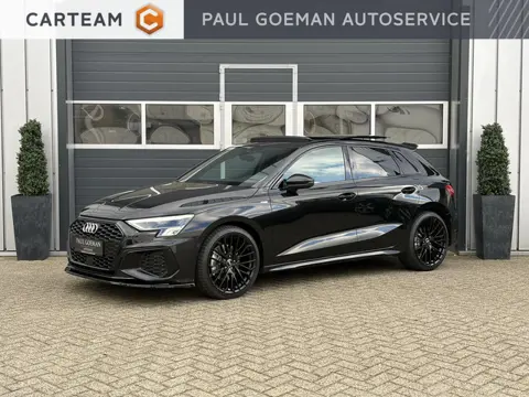 Audi A3 Sportback 35 TFSI 3x S Line edition | Pano | B&O | Camera | Elek stoelen | 19 inch |