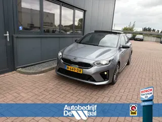 Kia ProCeed 1.5 T-GDi 160pk Automaat GT-PlusLine SCHUIFDAK/JBL/CAMERA/DODEHOEK/AFN.TREKHAAK/18INCH