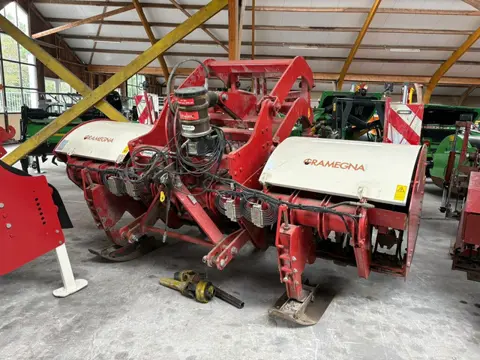 Gramegna V40 350 met hef bovenover