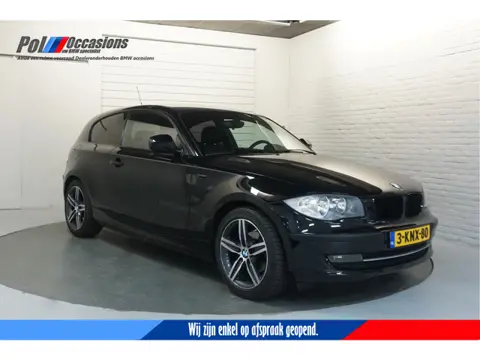 BMW 1-serie 116i RIJKLAAR! | Airco | Cruise Control | Sport | Trekhaak 2.0