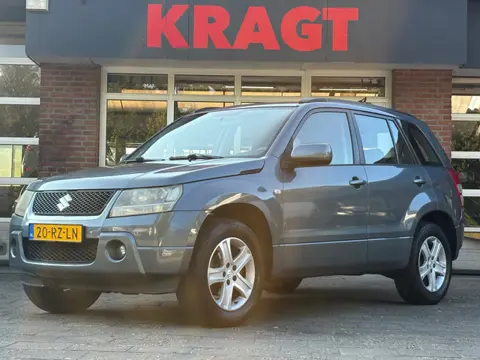 Suzuki Grand Vitara Exclusive 2.0-16V 140 pk LPG G3 - climate - lichtmetaal - trekhaak - APK 03-2027