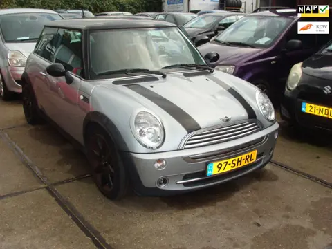 Mini 3-Deurs 1.6 Cooper Pepper st bekr airco elek pak nap apk
