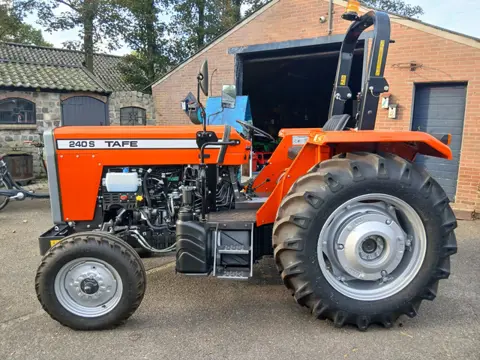 MF tafe 240 S 240 S (bj 2026)