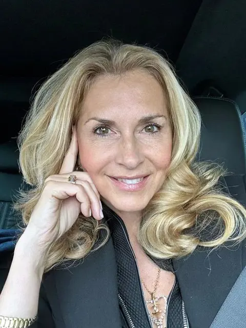 Lady (52 jaar) zoekt gentleman