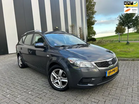 Kia Cee'd 1.4 CVVT X-tra 2e Eigenaar-Airco-Trekhaak-Elekpakket