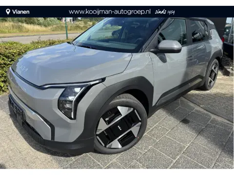 Kia EV3 Air 58.3 kWh ADAS pakket | Snel rijden | 10 jaar garantie | Uit voorraad! | €3000 inruilvoor
