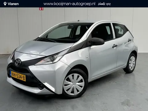 Toyota Aygo 1.0 VVT-i x-now