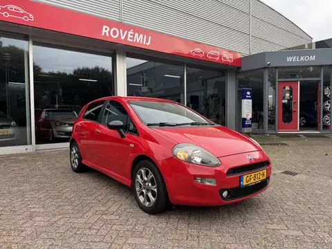 Fiat Punto Evo 0.9 TwinAir Lounge Cruise, Clima, LM velgen, Parkeersensoren.