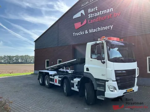 DAF CF 460 FAD bladgeveerde 8x4 met 30t NCH kabelsysteem. BS2168