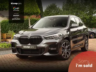BMW X1 sDrive20i M-Sport | HUD | Trekhk | Camera | Carplay | 19 inch Unieke kmstand!