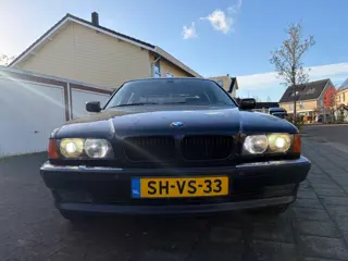 Bmw e38 728i Aut Breyt 97 Oriëntblau Leer Nav CC Apk!