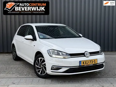 Volkswagen GOLF 1.0 TSI 86pk Trendline 2019 Wit Trekhaak Led