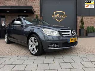 Mercedes-Benz C-klasse 280 Avantgarde V6 Benzine 231PK Automaat Airco Navi Elk.Ramen Trekhaak.