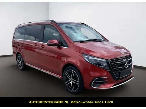 Mercedes-Benz V-Klasse 250d L2 AMG Avantgarde Grijs Kenteken Leder Panoramadak Trekhaak Distronic EL