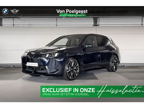 BMW iX xDrive45 101 kWh | M Sportpakket Pro | Trekhaak | Huisselectie