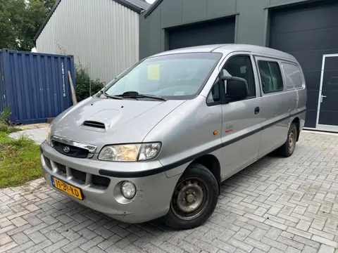 Hyundai H 200 2.5 CRDi Luxe lang DC Airco