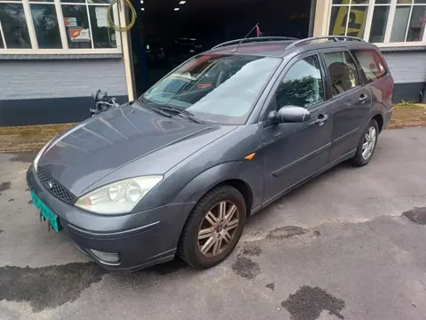 Ford Focus Wagon 1.6-16V Futura met leder interieur