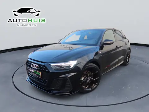 Audi A1 SPORTBACK 30 TFSI S edition 18" Apple caplay half leder Camera Led
