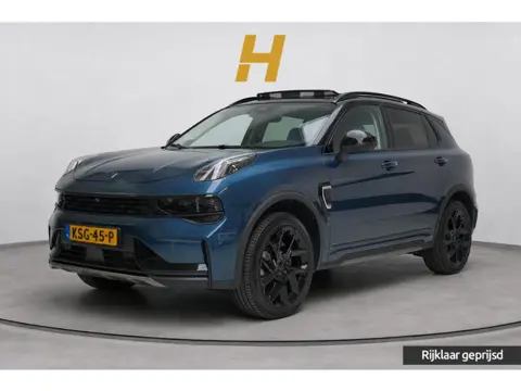 Lynk & Co 01 1.5 | Zwart optiek | 360 camera | Panoramadak | Navigatie | Memory | Apple CarPlay