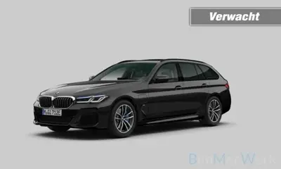 BMW 5-SERIE 530e Touring M-Sport,Laser,Pano,Keyless,Leer,Carplay,Stoelverw,Camera,