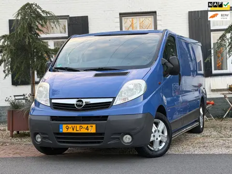Opel Vivaro 2.5 CDTI L2H1|Automaat|APK|Trekhaak|Airco|