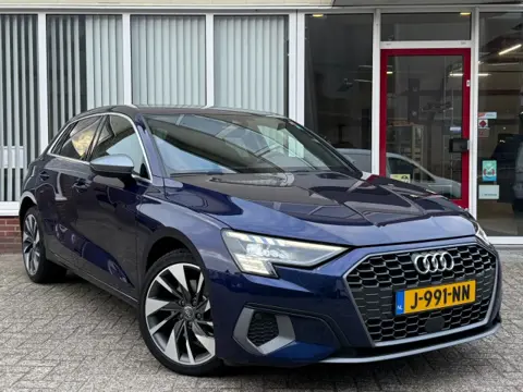 AUDI A3 35 TFSI edition one S-Line 150 PK Dealer onderhouden I Leer I Matrix LED I Carplay I Stoelverwarming I Digitale cockpit