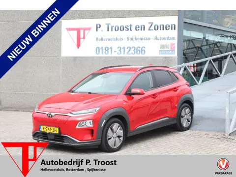 Hyundai KONA EV Fashion 64 kWh SOH 100% NL Auto/Apple carplay/Warmtepomp/Achteruitrijcamera/Lane ass