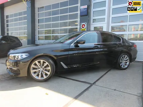 BMW 5-serie 520i Executive Edition / Navi Prof. / D-Glas