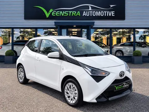 Toyota Aygo 1.0 VVT-i X-Play | 2019 | 233.000 KM | Airco | Multimedia | APK 09-2027