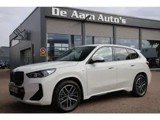 BMW IX1 EDRIVE20 BMW IX1 EDRIVE20 M sport elekt stoelen 360 camera acc