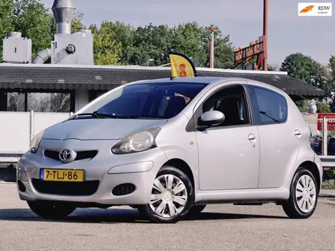 Toyota Aygo 1.0-12V Access || BT | AIRCO | ELEK-RAMEN |