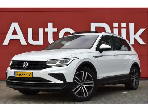 Volkswagen Tiguan 1.5 TSI Life Business Matrix-LED | Pano | Virtual Cockpit | Elek.Trekhaak | Keyles