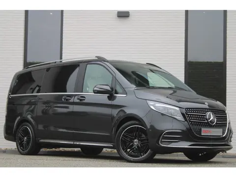 Mercedes-Benz V-Klasse 300d / AMG / DC / Exclusive / 4-Matic / Luchtv / Elec Stoel / Burmester / Vol