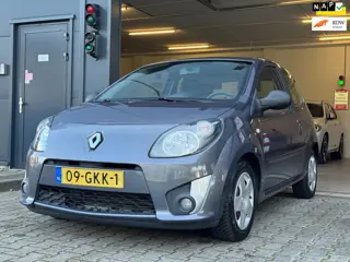 Renault Twingo 1.2-16V Dynamique / NAP !! / AIRCO / LM-VELGEN '15 / ALL-SEASONS / ISOFIX / BEKERHOUD