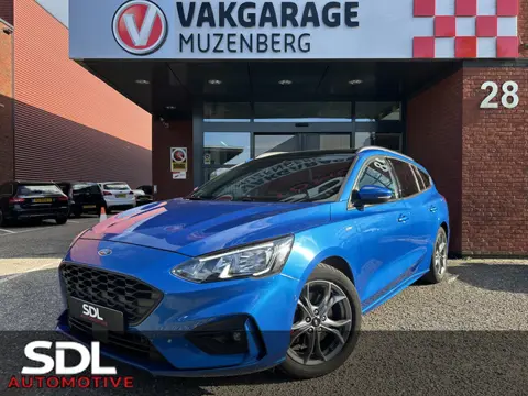 Ford FOCUS Wagon 1.5 EcoBoost ST Line Business 183PK!! // PANO/SCHUIFKANTELDAK // LED // NAVI + CARP
