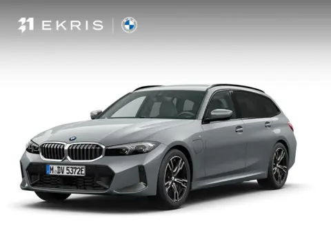 BMW 3-serie Touring 330e M Sport Edition | Trekhaak | Driving Assistant Plus | Verwarmd Stuurwiel Ge