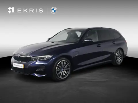 BMW 3-serie Touring 330e xDrive | SOH 92% | M Sportpakket | Trekhaak | Stoelverwarming