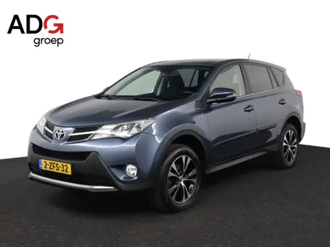 Toyota RAV4 2.0 Style 4WD | Trekhaak | Parkeersensoren | Elektrische Achterklep | Cruise Control |