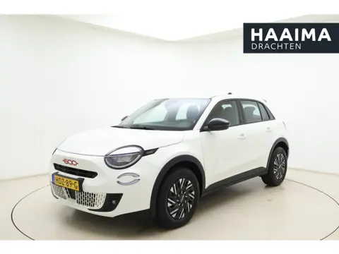 Fiat 600e RED 54 kWh | 100% elektrisch | 409 km WLTP | Apple Carplay & Android Auto | Full LED | Par