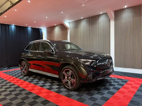 Mercedes-Benz GLC-klasse 300e 4MATIC AMG Line Pano 360Camera Memory stoelen Led
