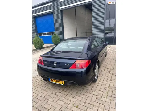 Peugeot 407 Coupé 2.0 HDiF ST