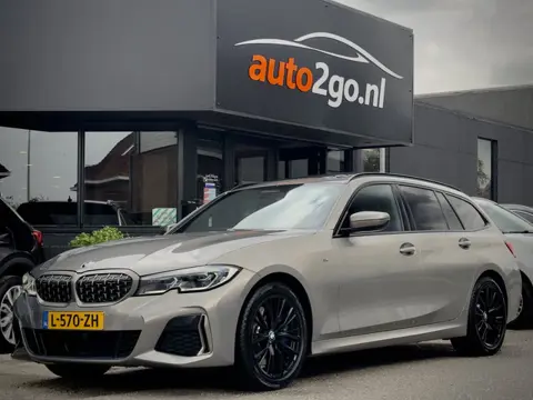 BMW 3 Serie Touring M340i AUT8 M-PERFORMANCE 374PK X-DRIVE PANODAK DESIGNO-LEDER DIGI-DASH APPLE-CAR