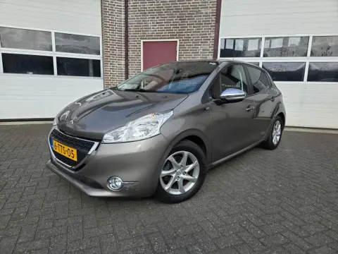 PEUGEOT 208 1.2 e-VTi Style Automaat - Cruise control - Airco - Prijs all-in