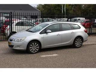 Opel Astra Sports Tourer 1.4 Turbo Sport