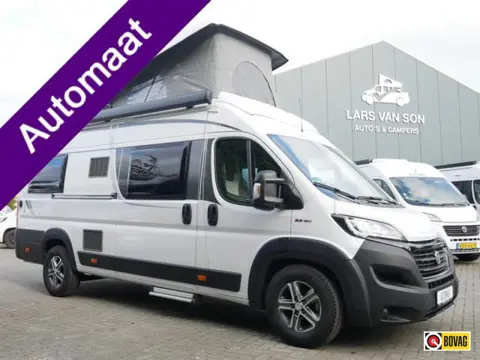 Pössl Roadcruiser 640, Automaat, Slaaphefdak, Lengtebedden