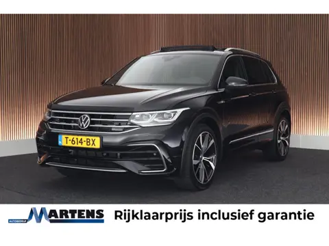 Volkswagen Tiguan 1.5 TSI 150pk DSG R-Line Business + Trekhaak Camera HUD Stoelverwarming Panoramada