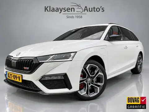 Škoda Octavia Combi 1.4 TSI iV PHEV RS 245 pk AUT. | 1e eigenaar | dealer onderh. | trekhaak | stoel