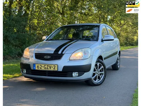 Kia Rio 1.4 X-pect | Nwe APK + NAP + Airco Nu € 3.450,- !!!