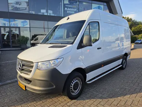 Mercedes-Benz Sprinter 311 CDI L2-H2 RWD Automaat * NAVI * 360 Graden Camera * Trekhaak *