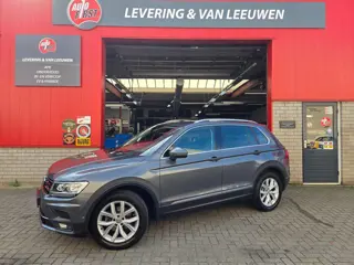 Volkswagen Tiguan 1.4 TSI 4Motion Highline automaat/ Elec. achterklep/ elec. wegkl. trekhaak/ Parkee